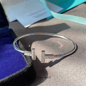 2024 Nowa bransoletka designerska zagęszczona srebrna bransoletka w kształcie serca dziewczyna pamiątka pamiątka moda