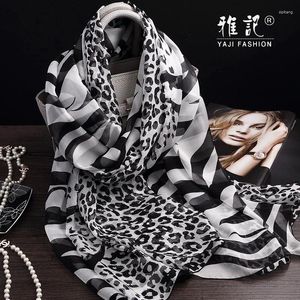 Eşarp Silkscarf bayanlar yumuşak ve zarif siyah beyaz zebra leopar ipek fular şal uzun bahar her mevsim