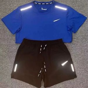 tute da uomo set tecnologico tuta da ginnastica firmata t-shirt pantaloncini tuta da fitness da donna in due pezzi stampe t-shirt schiacciate traspiranti tuta da jogging.