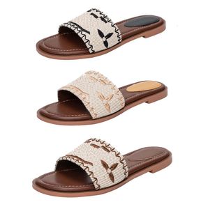 Designer Flat Sandals Luxury Slippers Womens Embroider Sandal Fashion Flip Flop Letter Slipper For Women Summer Beach Slide Ladies Low Heel Fashion Shoes5556