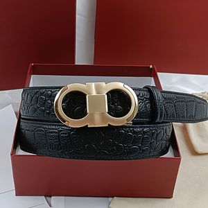 Luxury Designer Belt yldesigner Belt Womens Fashion äkta läderkvinnor och herrbälte Kvinnor Designerbälte