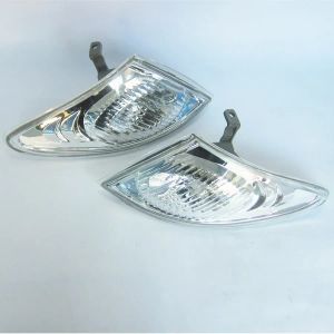 Biltillbehör 18-5782-00 Kroppsdelar Front Turn Signal Corner Lamp för Mazda Premacy 2003 till 2008