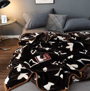 Одеяла оптом, супер мягкое фланелевое одеяло, летнее тонкое одеяло с кондиционером, офисные одеяла для сна, простые современные Shan Quatily 240314