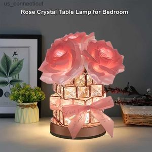 Tischlampen 1PC Rose Tischlampe Rose Kristalltisch Lampe wiederaufladbare kabellose Rosenlicht romantische LED -Rosenlampe für Schlafzimmer Wohnzimmer Dekor Valentinstag Geburtshilfe