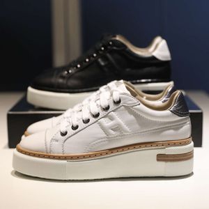 H couro genuíno pequeno branco feminino alta ascensão baixa paleta de cores sapatos, quatro estações respirável sola grossa sapatos esportivos casuais