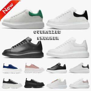 Luxurys Oversized Platform Sneaker Tread Slick High Low Mens Treinadores Camurça Couro Triplo Branco Preto Azul Verde Marinho Cinza Rosa Homens Mulheres Esporte Sapatilhas Designer