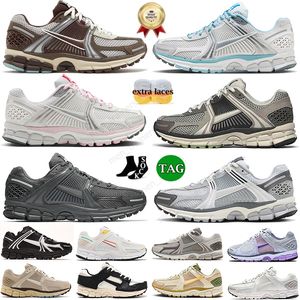 Högkvalitativ vomero 5 Athletic Mens Running Shoes Trainers Stora grå Anthracite Yellow ockra herrar kvinnor kullersten platt tenn panda svart utomhustennis sneakers