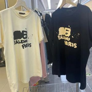 2023 Paris Markalı Tişört Baskı Moda Giyim Adamları Kadın Doodle Mektup Tasarımcı Dürüstlük Grafik Pamuk Kaliteli Giyim Balenciga Kısa Kollu Tees