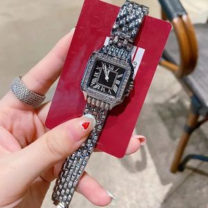 U1 Üst Düzeyli AAA Moda Kadınlar Kuvars Hareketi İzle Gümüş Altın Elbise Saatler Lady Square Tank Paslanmaz Çelik Kılıf Orijinal toka montre de lüks kol saatleri J874