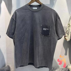 24SS tshirts غسلت رسالة مطرزة قديمة أضرار جيب خمر بأكمام قصيرة من الرجال نساء القمصان