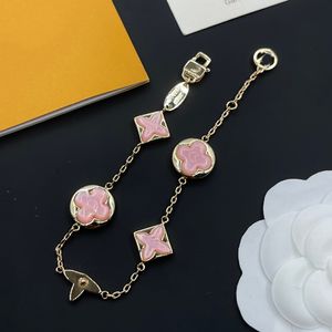 Luxury Four Flower Bracelets Women Designer Jewelry Gold Chain Bracelet pink green red mother pearl bracelets V bangles wedding gifts designers accessories