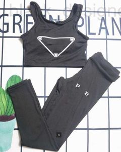 Kadınların Trailtsits Tasarımcı Arc Fitness Hizalama Pantolon Spor Giyim Giyim Giyim S-XL Sütyen Yoga Set Hollow Out Shorts Taytlar Lady Moda Kadın Spor Giyim Takımları D0VZ