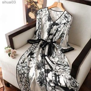 Grundläggande casual klänningar Silk Floral Dresses Women 2023 Nya tryck Vintage V-ringning Korta ärmar Hög midja Summer Satin Dress Clothing YcMyUnyanl2403