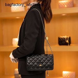 Moda Designer Handbagxiaoxiang Fatai Bag Chain Strap Único Ombro Diagonal Cross Womens Gift Box Lingge Bordado Thread Elegante Mobile Phone Bag
