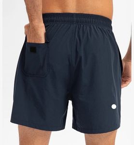 2024 homens yoga esportes curto shorts de secagem rápida com bolso traseiro do telefone móvel casual correndo lululy lemenly ginásio jogger pant ll321