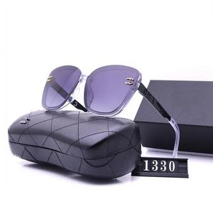 Rechteckige Sonnenbrille, Luxus-Designer-Sonnenbrille, Mann und Frau, Unisex, Designer-Schutzbrille, Strand-Sonnenbrille, Retro-Rahmen-Design, UV400, mit Box, sehr schön, c1330