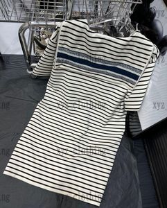 2022ss summer classic stripe casual dresses womens hooded t shirts dress women sports skirts embroidery bee dress shawl logo navy 3930329