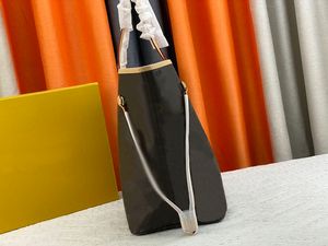 Modedesign, übergroße Umhängetasche, Strandtasche, Einkaufstasche, drei Taschen in einer Tragetasche, alle passenden Aufbewahrungstaschen für hohe Kapazität und lässigen Stil. 40990Q