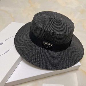 Projektant Designer szerokie grzbietowe słomkowe czapki dla mężczyzn wiadra czapki litera druku