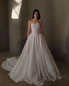 2024 Unique Lace A Line Wedding Dresses Strapless Lace Up Back Bride Dresses Robe De Mariee Bridal Gowns