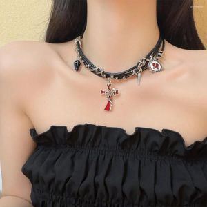 Colares pendentes Goth Punk Leather Collar Colar para mulheres Vintage Red Cross Skeleto Rivet Chegar Fashion Ladies Jewelry Gift