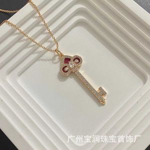 Designer tiffay and cos New Year Lucky Iris Key Collar Chain s925 Sterling Silver Fashion Versatile Crown