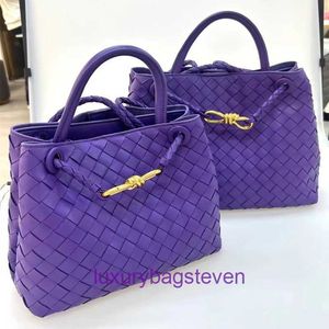 Top original quality Bottgss Ventss Andiamo shoulder bags online shop 2024 New Water Bucket Bag Sheepskin Woven Fashion Cowhide Handbag Unde With Real Logo