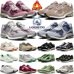 Nowe buty do biegania 2002R Designer Outdoor Sneakers Penny Różowe czarne cegły drewniane brązowe czarne deszcz chmura mężczyzn kobiety na świeżym powietrzu trenerzy sportowe