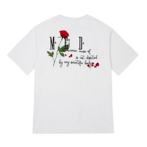 Mens Designer T-shirt Sommaren Ny landvatten steg tredimensionell blomma Bud Brodery Casual Män och kvinnor med lösa korta ärmar