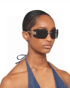 Toppversion Miumi SMU54YS Solglasögon för kvinnor Designer Runway Solglasögon med låda