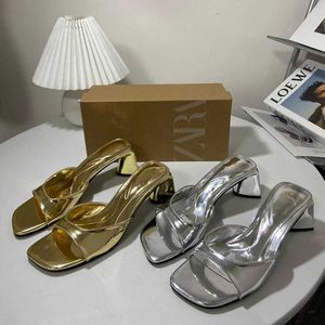 ドレスシューズZa New 2023 Summer Square Head Open Toe Outwear for Women Fick Heels Open Fashion Metal Mirror Sandals for Women J240315