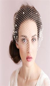 Vintage Wedding Bridal White Birdcage Veil Face Net Pearl Beaded Fascinator Comb Headbonad hår Tillbehör Huvudband Huvudbonad fac6040862