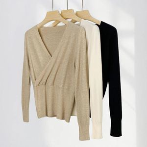 Camisetas femininas Super Soft Cross V Neck Knit Sweater Primavera Atmosfera Suave Sensação de Tops