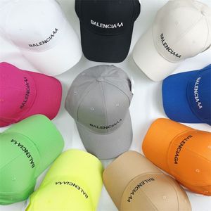 قبعات الكرة مصممة البيسبول قبعة الرجال للنساء أزياء الحلوى الصلبة ألوان كاسكيت زوجين خطاب التطريز Outdoor216L