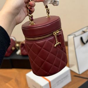 Women Designer Lovely Bucket Bag Golden Zipper Hardware Quilted And Diamord Lattice Decoration Leather High Capacity Shoulder Bag Cross Body Bag Makeup Bag 13x16cm