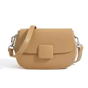 Shoulder Bags Exquisite Saddle for Women Crossbady Bag Half Circular Bolsas Feminina Mini Bolsos Mujer Simple Retro Handbags