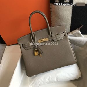 Qualità Vera Tote Lady Borsa classica Borse firmate High End Togo 2024 Vera pelle Lychee Filo Strato superiore Borsa a mano Borsa con chiusura JE0IU1RB I43X borse da donna EXI0