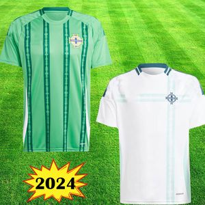 2024 Irlanda do Norte Futebol Jerseys DIVAS CHARLES EVANS Seleção Nacional 24 25 CHARLES BALLARD MELHOR MARROM Camisas de Futebol Homens Conjunto Kit Infantil Uniformes