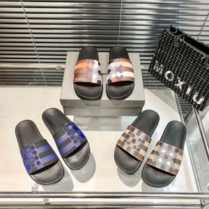 Vintage Plaid Sandals tofflor Luxury Designer Shoes Classic Print Mule Slippers Casual Shoes Outdoor Dams Men's Black Rubber Summer Beach Slippers 10a 01