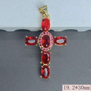 Pendant Necklaces Creativity Light Luxury Zircon Cross Pendants Fashion Shiny Crystal Prayer for Religious Necklace Jewelry Accessories