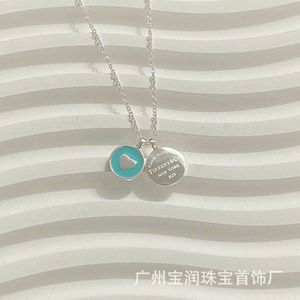 Designer Tiffay och Co Round Brand Emalj Love Halsband S925 Silver Simple Fashionable Heart Shaped Collar Chain Small High End Sense