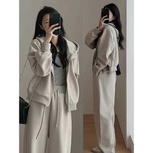 Early spring outfit paired with a complete tea set for womens high-end hooded sweatshirt wide leg pants sports and leisure two-piece set