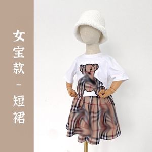 Conjuntos de designers de inverno para crianças conjunto de duas peças roupas de bebê 2 pcs criança camiseta roupas meninos meninas fatos de treino de manga curta ternos de luxo camisa com capuz letras clássicas