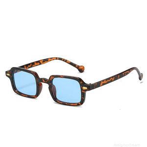 Дизайнерские солнцезащитные очки для женщин с круглыми лицами, устойчивым к ультрафиолетовым излучениям и сильным легким, приводящими солнцезащитные очки для мужчин Одем