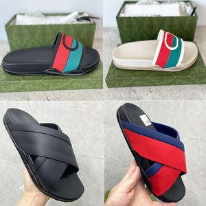 Lyxiga bilder Mens randiga gummibilder Interlocking Platform Shoes Fashion Flat Beach Slippers Badrum Hemskor Flip Flops 35-46 med ruta 440