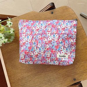 Cosmetic Bags Corduroy Floral Clutch Zipper Bag Makeup Large Capacity Fashion Portable Storage Toiletry Daily Wash