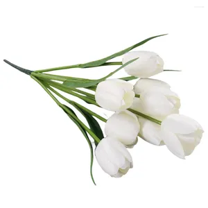 Dekorative Blumen 1 Stück 9 Köpfe künstliche gefälschte Tulpen Licht weiche Kunststoffpflanzen für Hochzeit Brautsträuße Home Party Dekoration