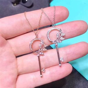 디자이너 Tiffay and Co Key Necklace 925 Sterling Silver 도금 18K 금도금 말 눈 잎 펜던트 쇄골 체인 여성