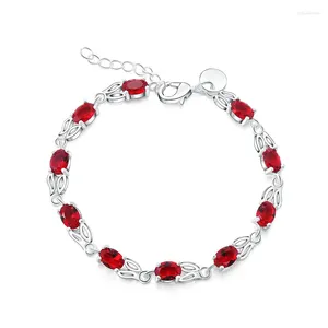 Charm Armband 925 Sterling Silver Red Zircon Armband för kvinnor Bröllopsengagemang Party Fashion Jewelry