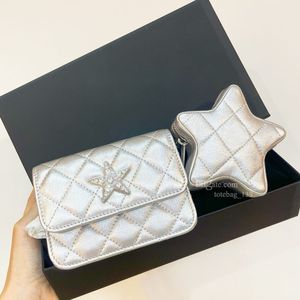 Luxury Fanny Pack Women Belt Bag Axel Crossbody Purse Chain Diamond Stars midja Bag äkta läder Bum Bag Designer Mini Bumbag